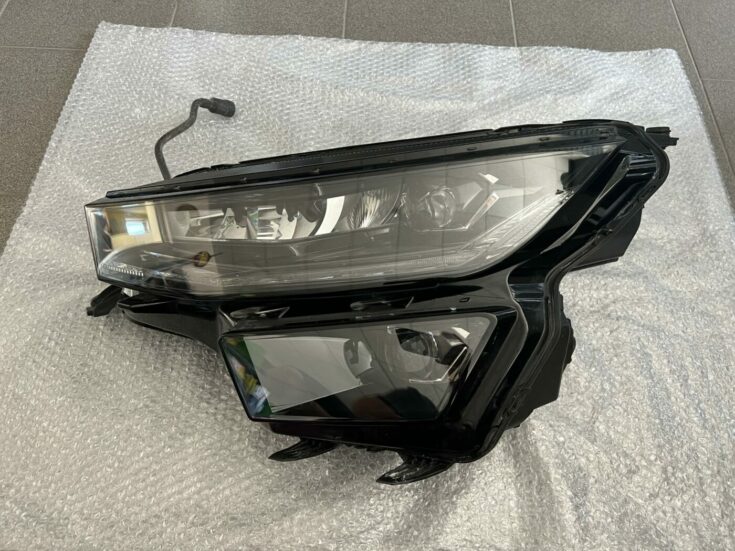 Led dienas gaitas lukturis priekš Skoda Kodiaq 2017-2022