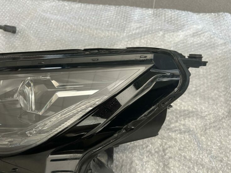 Led dienas gaitas lukturis priekš Skoda Kodiaq 2017-2022