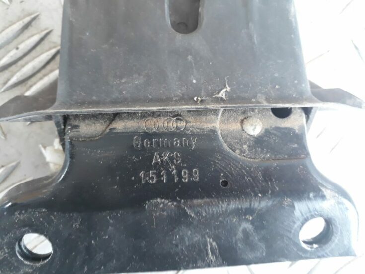 Bagāžnieka vāka slēdzene priekš AUDI A4 2000 AVANT
