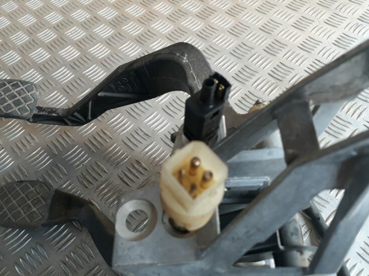 Pedāļu bloks priekš AUDI A4 2000 AVANT