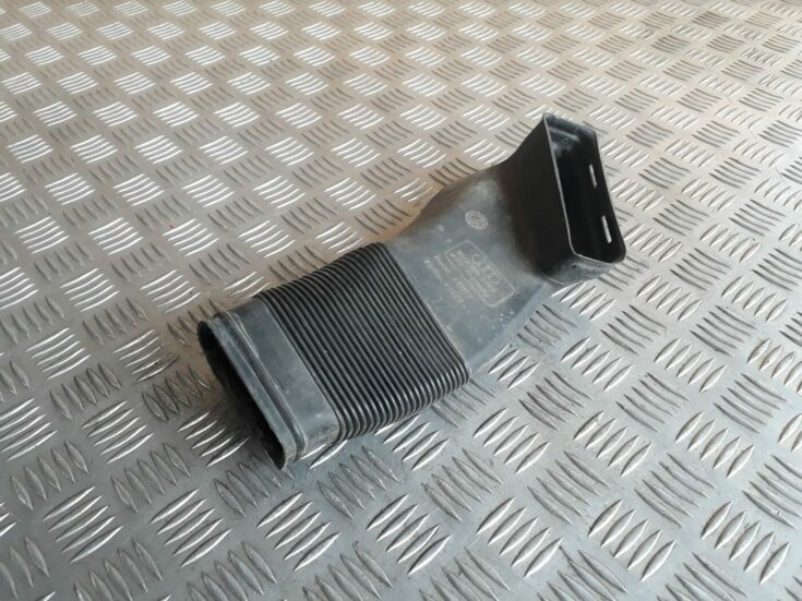Gaisa filtra korpusa caurule priekš AUDI A4 2000 AVANT