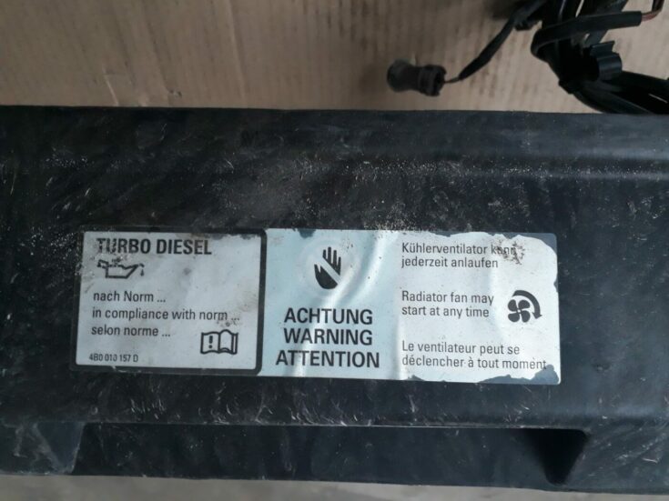 Dzesēšanas radiatora ventilatora korpuss priekš AUDI A4 2000 AVANT