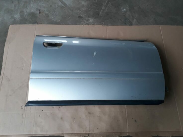 Priekšējās labās durvis priekš AUDI A4 2000 AVANT