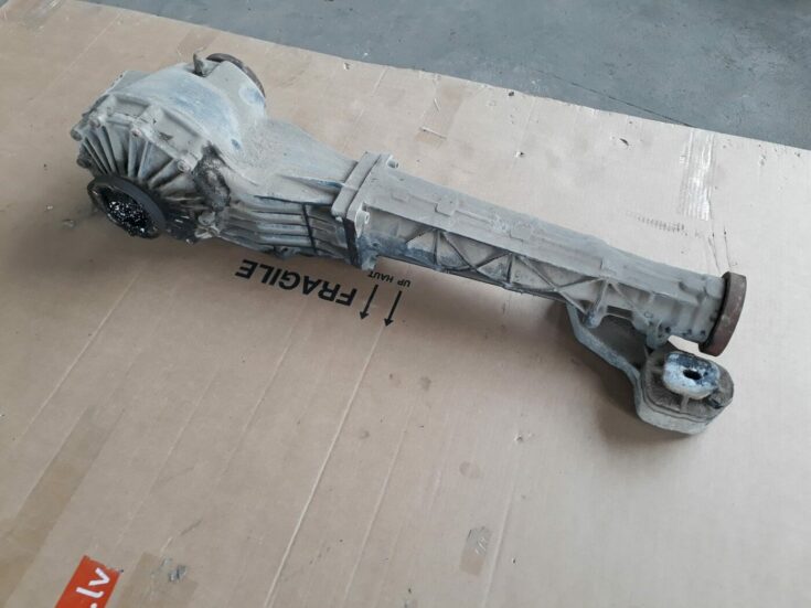 Aizmugurējais reduktors priekš AUDI A4 2000 AVANT