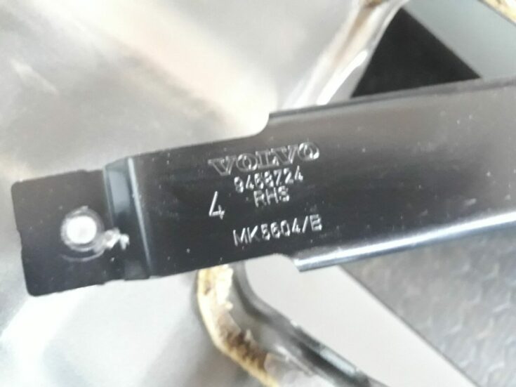 Aizmugurējās labās durvis priekš VOLVO S60 2007