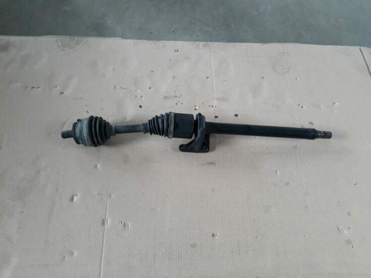 Pusass priekšēja labā priekš VOLVO S60 2007