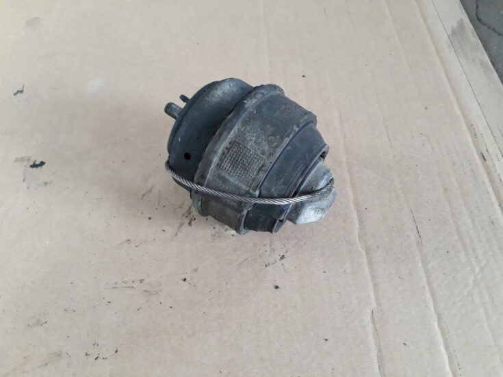 Dzinēja spilvens priekš VOLVO S60 2007