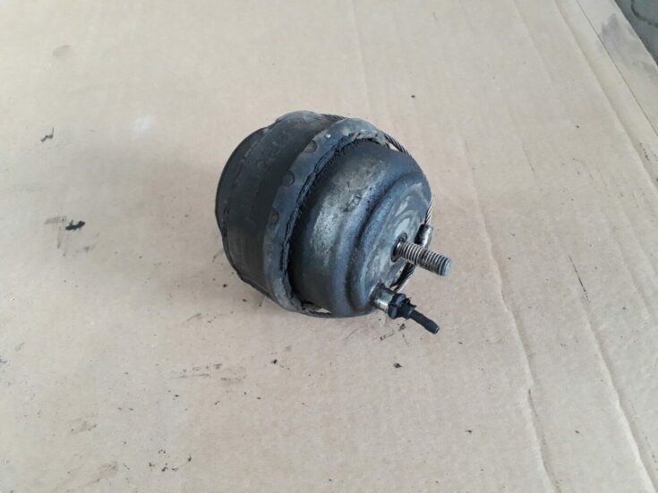 Dzinēja spilvens priekš VOLVO S60 2007