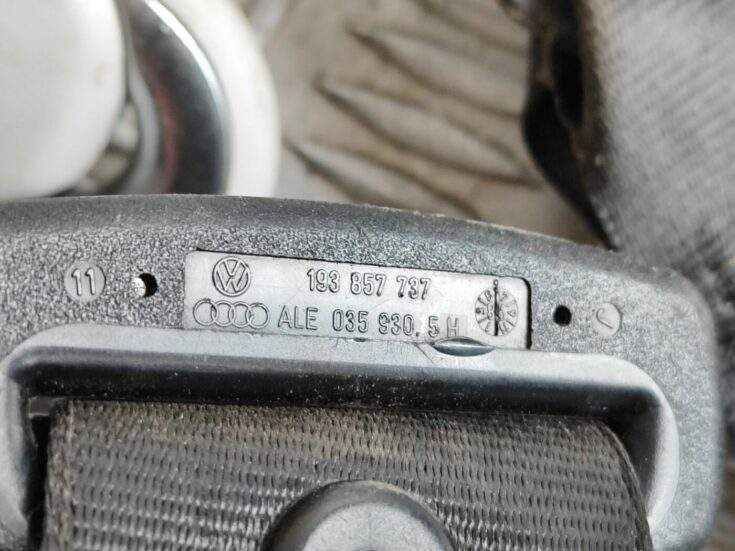 Aizmugurējā vidēja drošības josta priekš VW GOLF IV 1999
