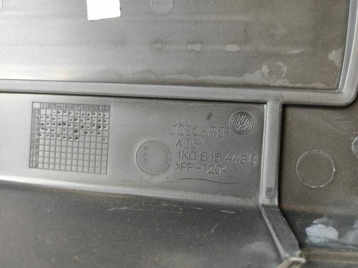 Akumulatora stiprināšanas korpuss priekš SKODA OCTAVIA 2008