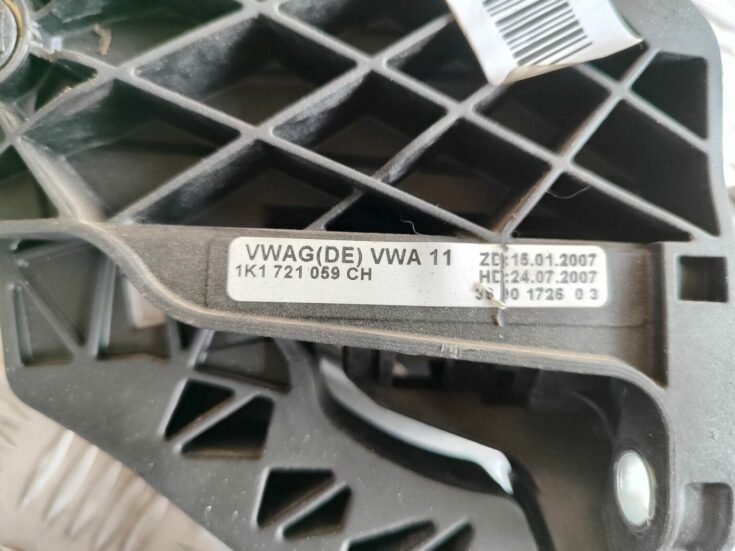 Sajūga pedālis priekš SKODA OCTAVIA 2008