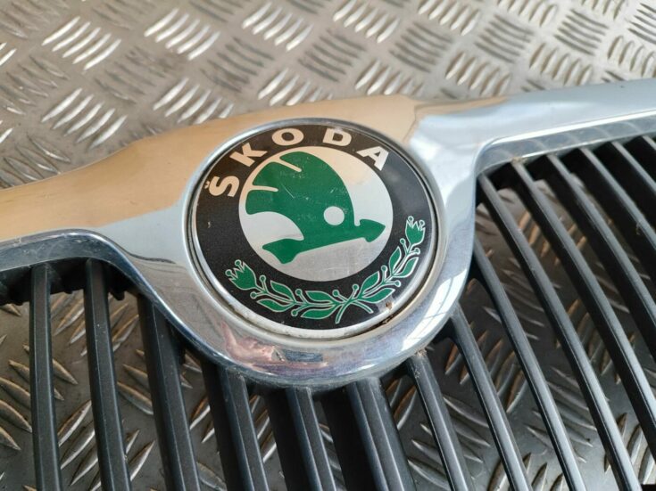 Pārsega reste priekš SKODA OCTAVIA 2008