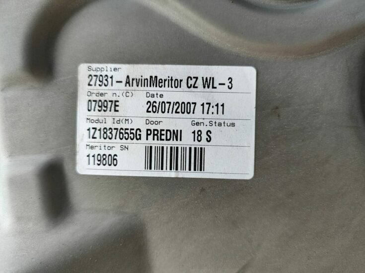 Stikla pacelšanas mehānisma panele priekš SKODA OCTAVIA 2008