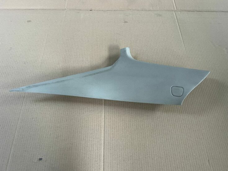 Aizmugurējas salona statnes apdare priekš VOLVO S60 2007