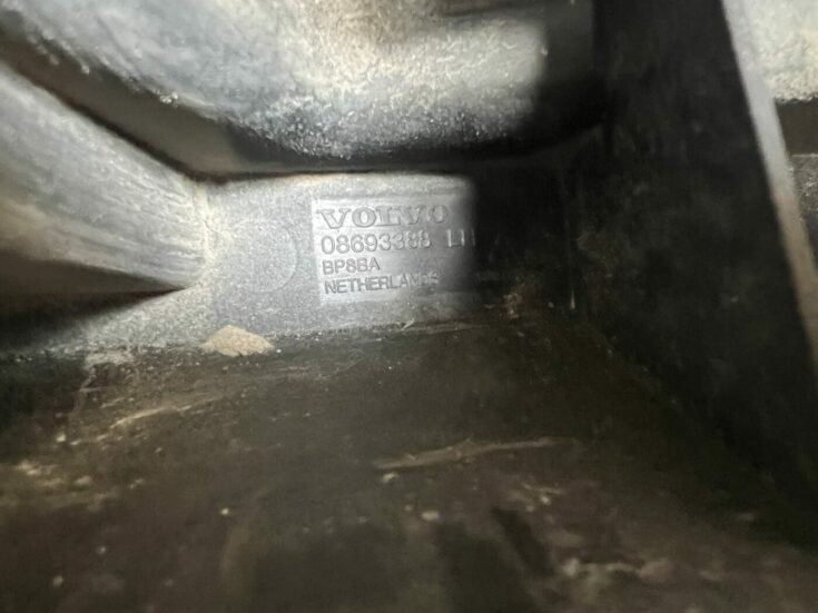 Aizmugurēja bufera kronšteins priekš VOLVO S60 2007