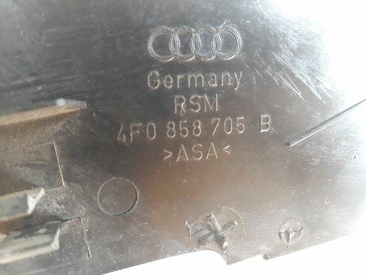 Durvju spoguļa apdares uzlika salonā (bez skaļruņa) priekš AUDI A6 AVANT 2006