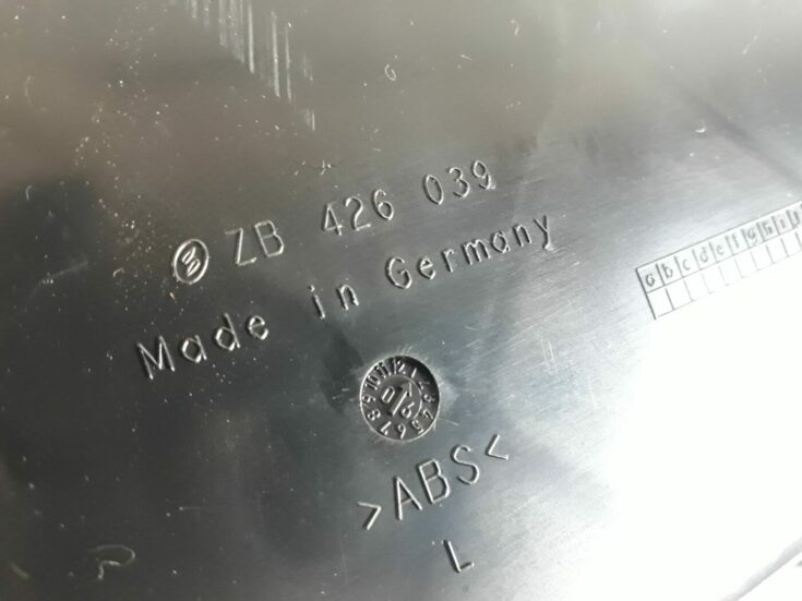 Durvju skaļrunis, apakšā priekš AUDI A6 AVANT 2006