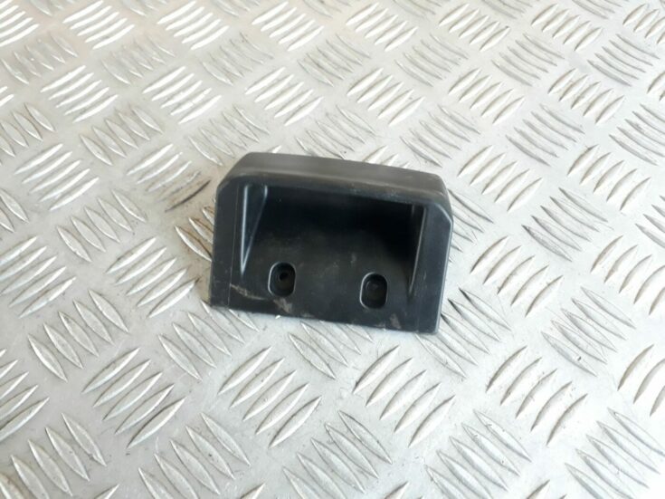 Salona plastmasa priekš AUDI A6 AVANT 2006