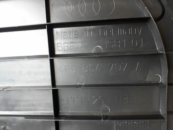 Bagāžnieka nodalījuma paliktnis priekš AUDI A6 AVANT 2006
