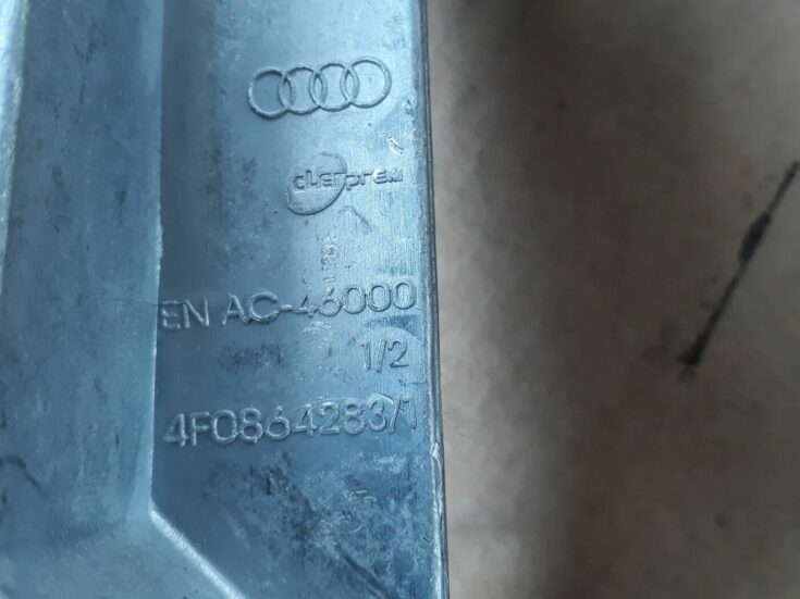 Roku balsta kronšteins priekš AUDI A6 AVANT 2006
