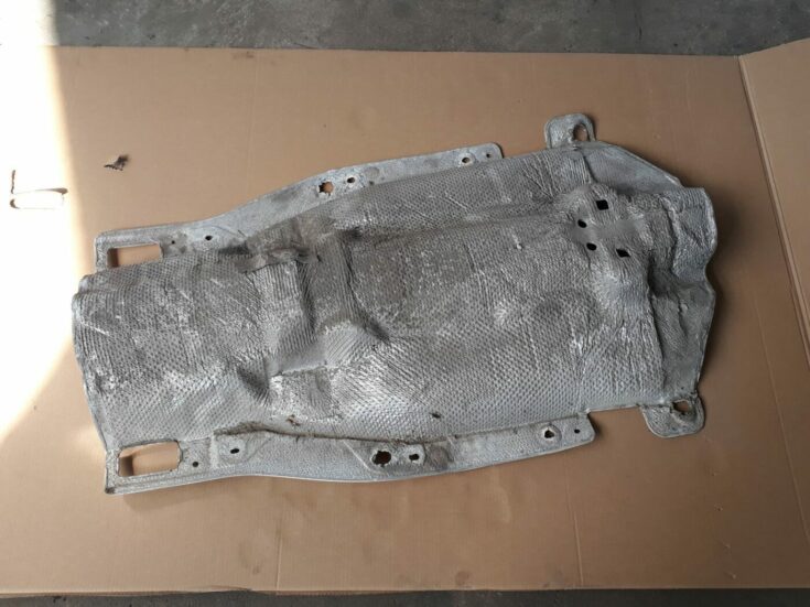 Izpūtēja sistēmas karstuma aizsargs priekš AUDI A6 AVANT 2006