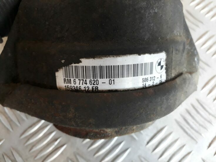 Dzinēja spilvens priekš BMW 530D E61 2006 TOURING BLUE
