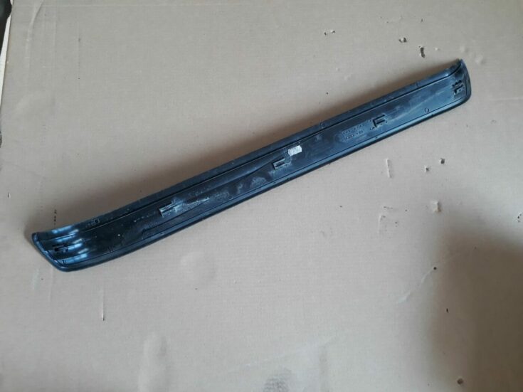 Sliekšņa priekšēja kreisa uzlika (salonā) priekš BMW 530D E61 2006 TOURING BLUE