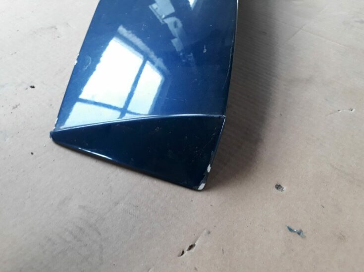 Bagāžnieka vāka spoileris priekš BMW 530D E61 2006 TOURING BLUE