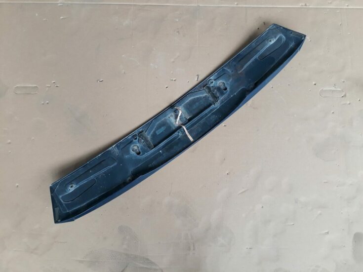 Bagāžnieka vāka spoileris priekš BMW 530D E61 2006 TOURING BLUE