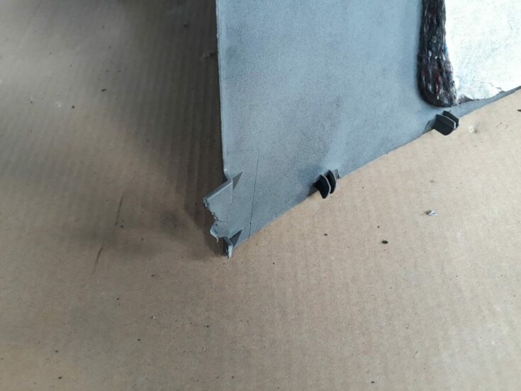 Mērinstrumentu paneļa apdare (zem stūres) priekš BMW 530D E61 2006 TOURING BLUE