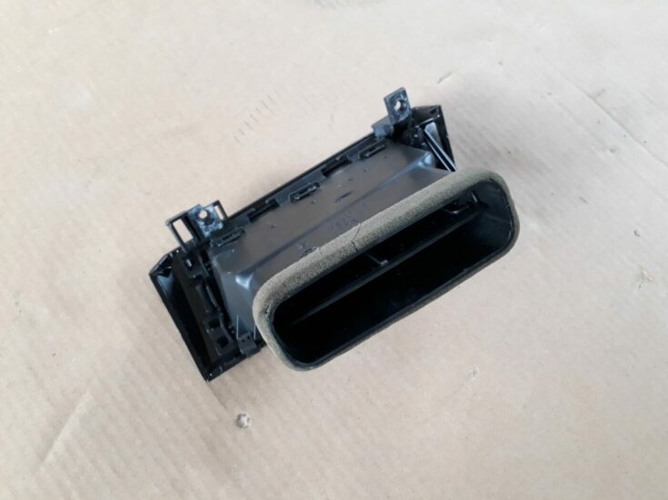 Mērinstrumentu paneļa gaisa vads, pa kreisi priekš BMW 530D E61 2006 TOURING BLUE