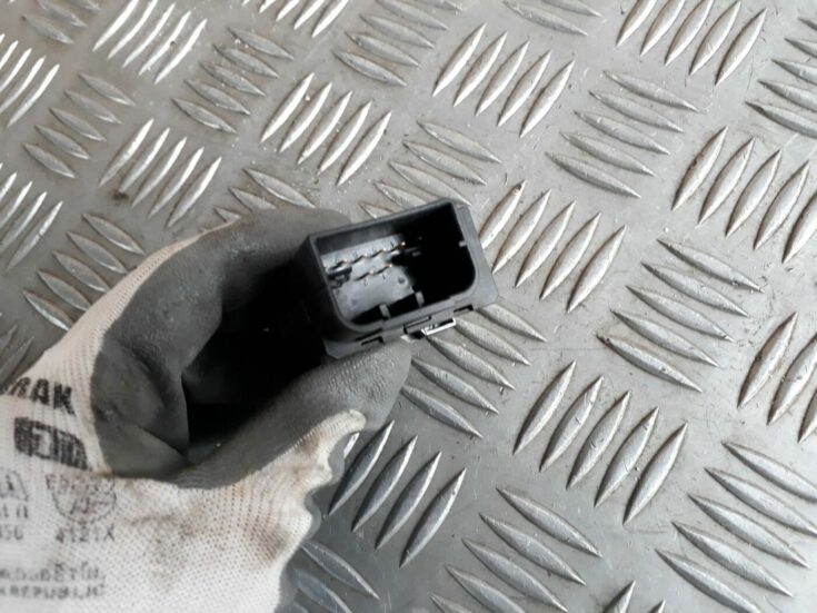 Drošības spilvena izslēgšanas slēdzis priekš SEAT IBIZA 2005