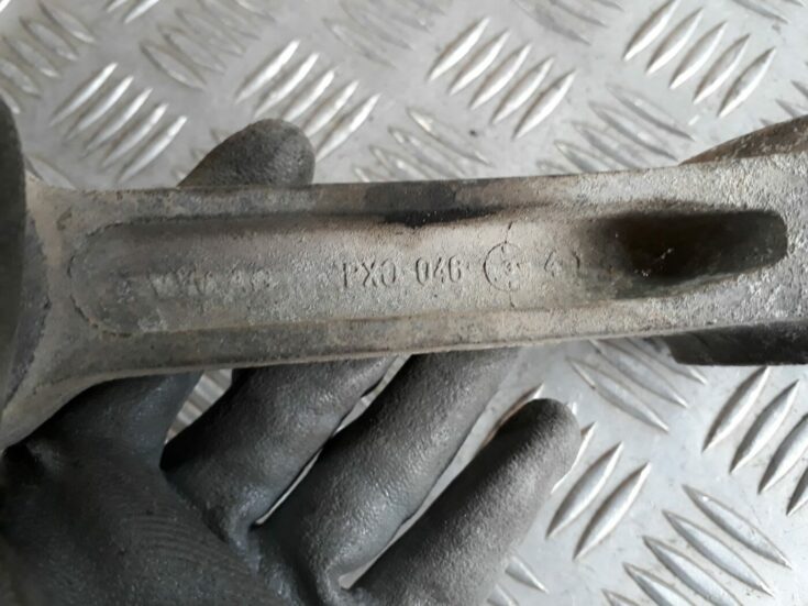 Dzinēja spilvens priekš SEAT IBIZA 2005