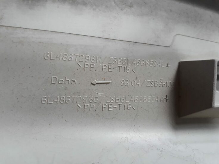 Aizmugurējas salona statnes apdare priekš SEAT IBIZA 2005