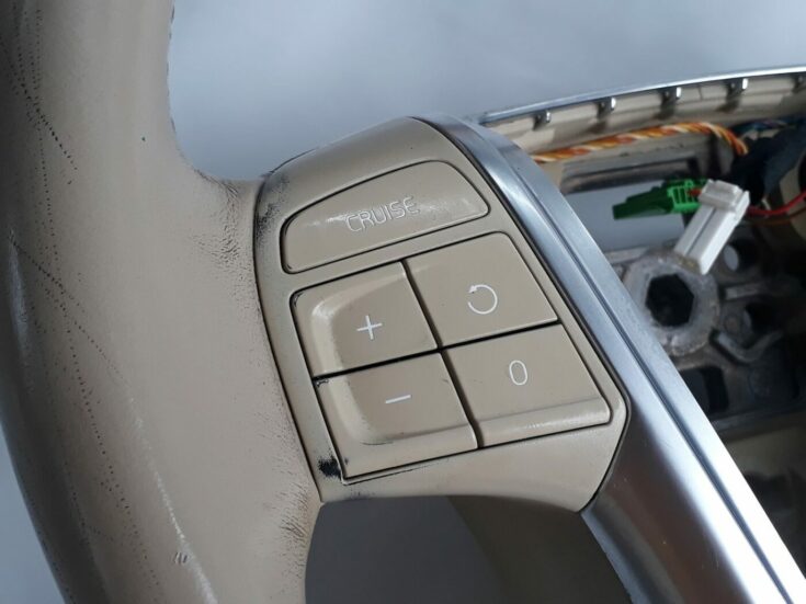 Stūre priekš VOLVO V70 2010
