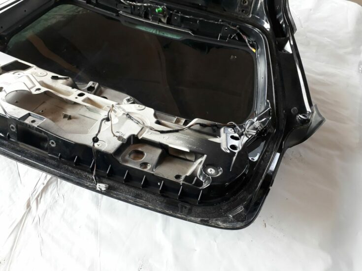 Bagāžnieka vāks priekš VOLVO V70 2010
