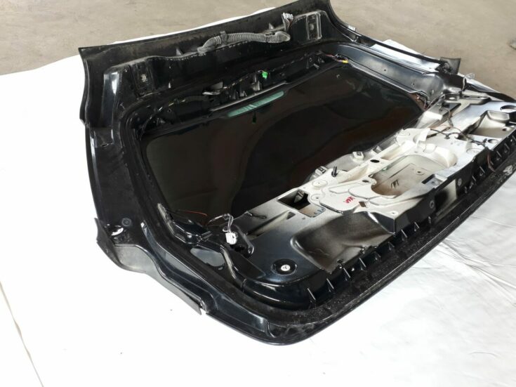 Bagāžnieka vāks priekš VOLVO V70 2010
