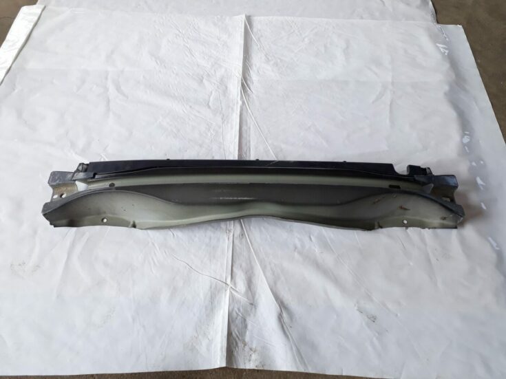 Aizmugurējā bufera pastiprinātājs priekš VOLVO V70 2010