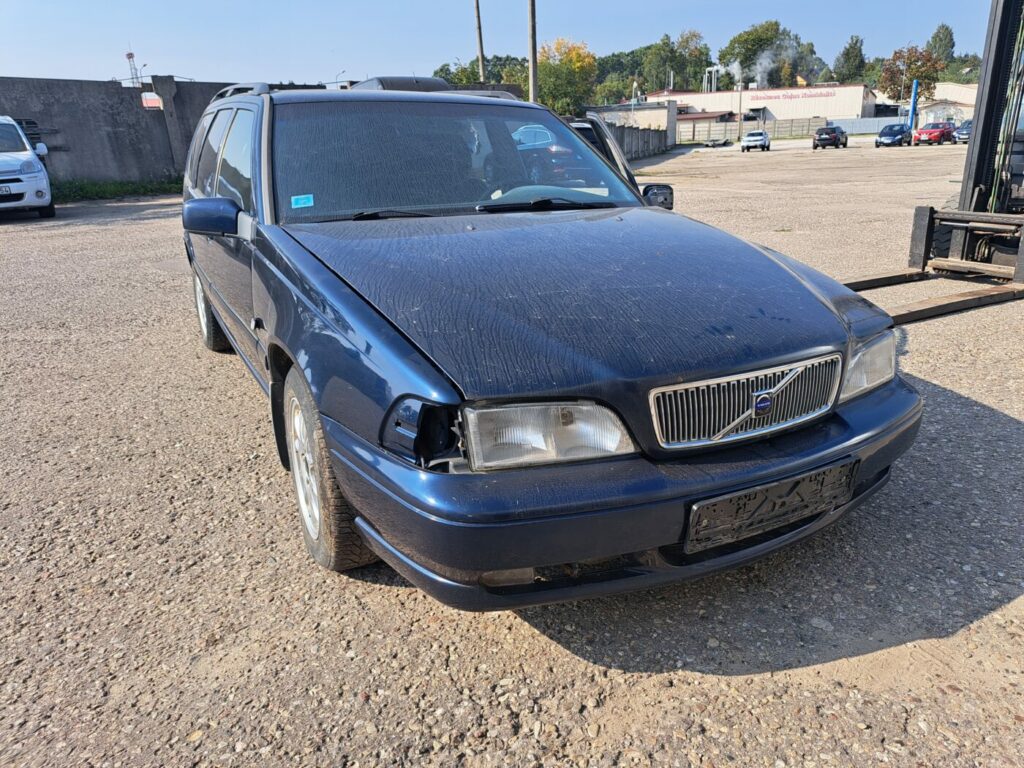 VOLVO V70 2000 291