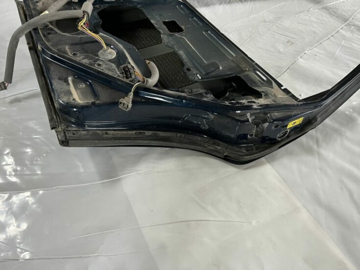 Aizmugurējās labās durvis priekš VOLVO V70 2000