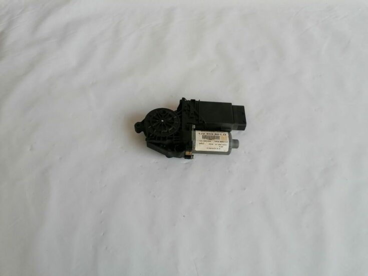 Elektrisko stiklu motors priekš VW NEW BEETLE 2001