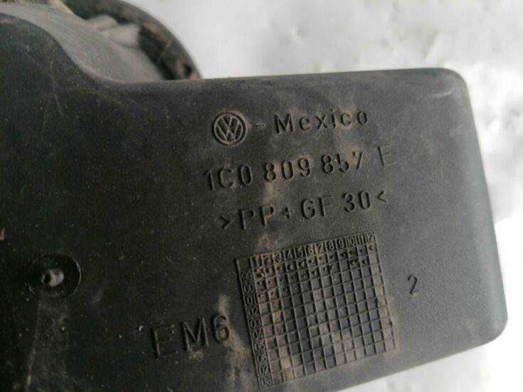 Degvielas tvertnes vāks priekš VW NEW BEETLE 2001