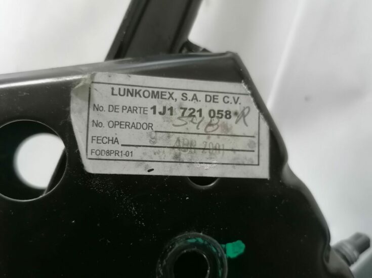 Pedāļa kronšteins priekš VW NEW BEETLE 2001