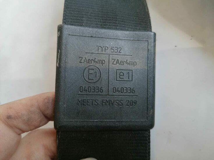 Priekšējā labā drošības josta priekš AUDI A4 2001 SEDAN