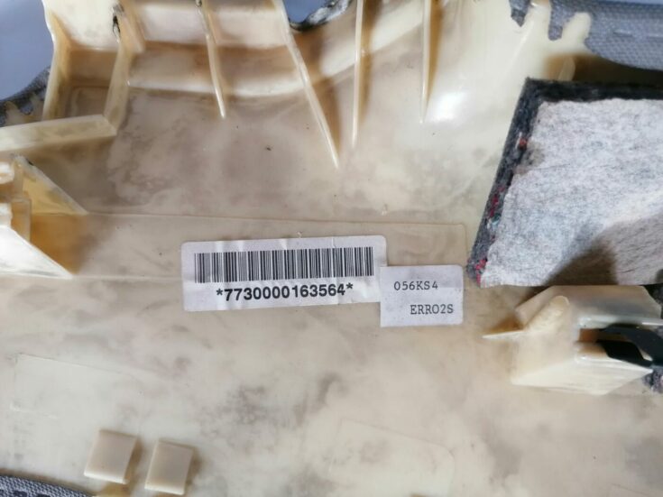 Aizmugurējas salona statnes apdare priekš AUDI A4 2001 SEDAN