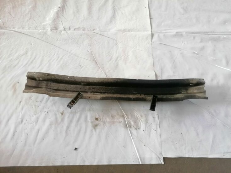Aizmugurējā bufera pastiprinātājs priekš AUDI A4 2001 SEDAN