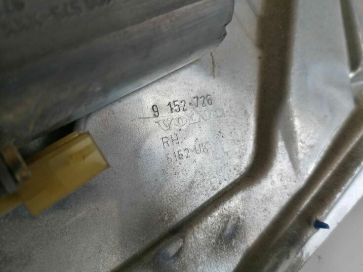 Stikla pacelšanas mehānisms aizmugurējais labais priekš VOLVO V70 2000