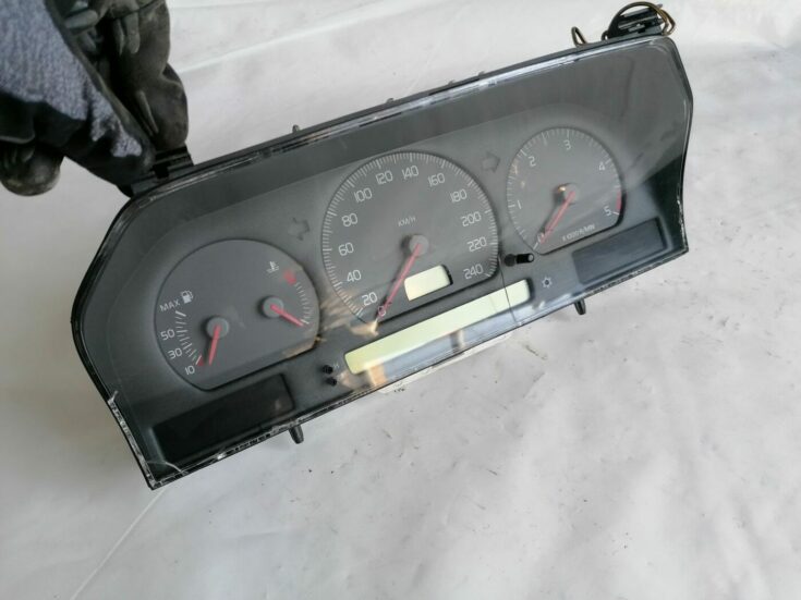 Spidometrs priekš VOLVO V70 2000