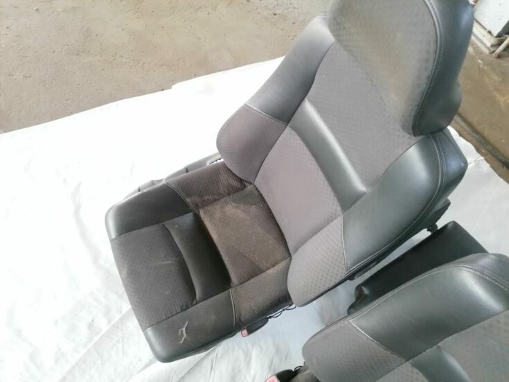 Sēdekļu komplekts priekš VOLVO V70 2000