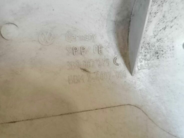 Aizmugurējas salona statnes apdare priekš VW PASSAT 2003 UNIVERSAL BLUE